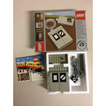 LEGO vintage train set 7863 MAGNETIC REMOTE CONTROL UNIT 12V