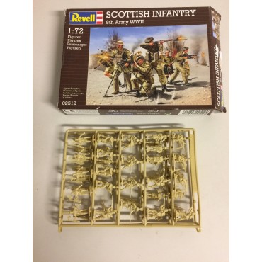 soldatini in plastica scala 1 : 72 REVELL 02512 SCOTTISH INFANTRY 8TH ARMY  WWII nuovo con scatola aperta