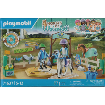 PLAYMOBIL HORSES OF WATERFALL 71637 MODERN RIDING SCHOOL