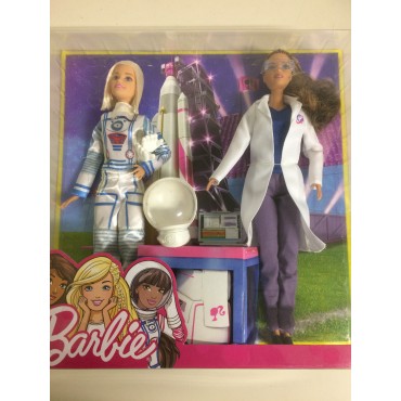 BARBIE FRIEND CAREERS CHEF & WAITER FCP 66 Mattel