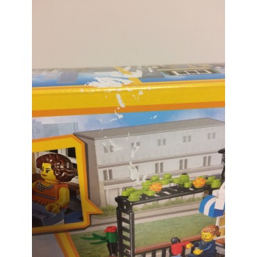 LEGO CREATOR 31065  scatola danneggiata CASA DI CITTA'
