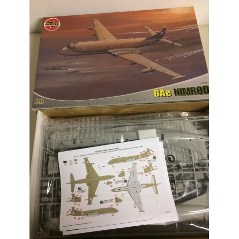 plastic model kit scale 1 : 72 AIRFIX A12050 BAe NIMROD   new in open and damaged box