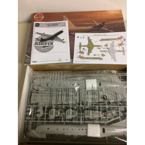 plastic model kit scale 1 : 72 AIRFIX A12050 BAe NIMROD   new in open and damaged box