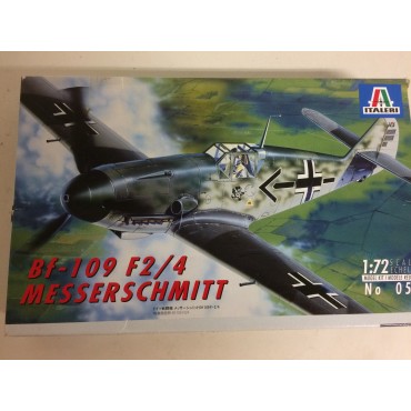 modellino in plastica ITALERI N° 053 MESSERSCHMITT BF 109 F2/4  scala 1: 72 nuovo in scatola  aperta