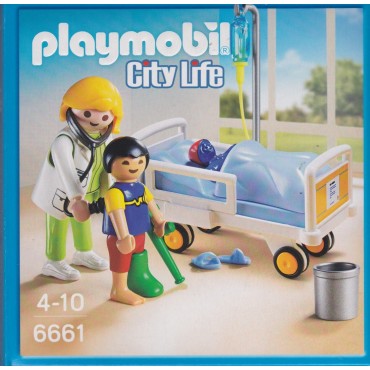 PLAYMOBIL CITY LIFE 6661 CHILDREN'S HOSPITAL DOCTOR WITH CHILD