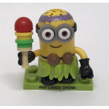 MEGA CONSTRUX FIGURE DESPECABLE ME - MINIONS SERIE 10 MINION ISLAND LUAU WITH ICE CREAM