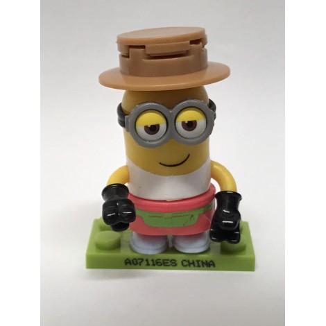 MEGA CONSTRUX FIGURE DESPECABLE ME - MINIONS SERIE 10 PRISONER MINION TOURIST WITH HAT