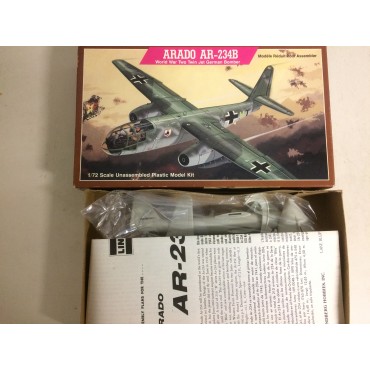 plastic model kit scale 1 : 72   LINDBERG 472 ARADO AR 234 B new in open box