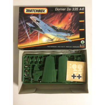 modellino in plastica MATCHBOX 40135 DORNIER DO 335 A-6  scala 1: 72 nuovo in scatola  aperta e danneggiata