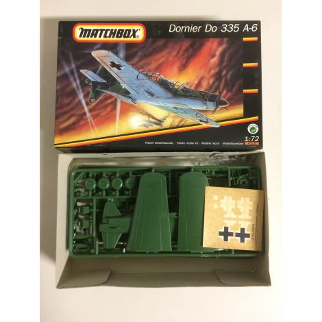 modellino in plastica MATCHBOX 40135 DORNIER DO 335 A-6  scala 1: 72 nuovo in scatola  aperta e danneggiata
