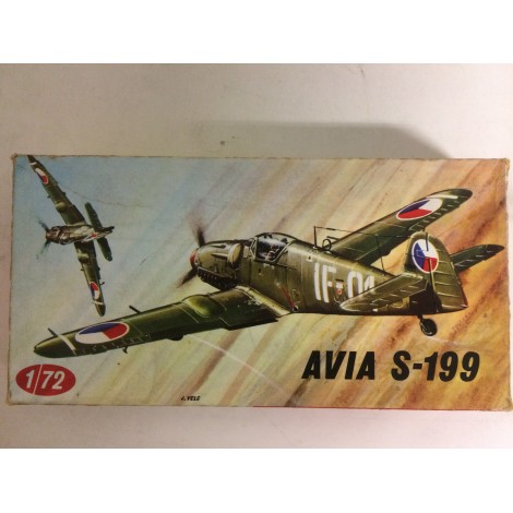 modellino in plastica KOVOZAVODY PROSTEJOV AVIA S- 199  scala 1: 72 nuovo in scatola  aperta e danneggiata