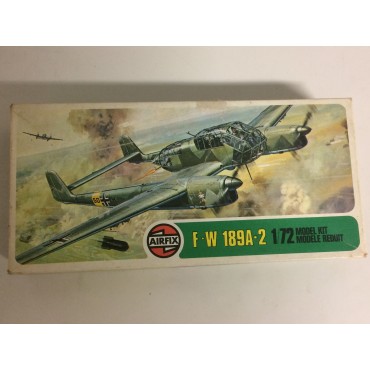 plastic figures scale 1 : 72 HELLER 80235 FOCKE WULF 190 A8 / F3   new in open box