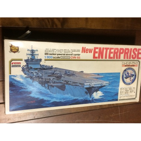 plastic model kit scale 1 : 800 ARII A123-1200 USS AIRCRAFT CARRIER NEW ENTERPRISE new in open and damaged box