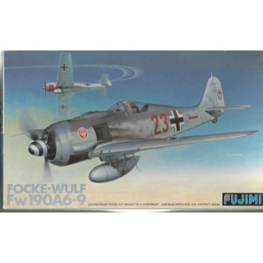 modellino in plastica scala 1 : 48 ARII A335 800 FOCKE WULF FW 190 nuovo con scatola aperta