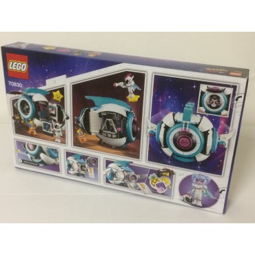 LEGO THE LEGO MOVIE 2 damaged box 70830 SWEET MAYTHEM'S SYSTAR STARSHIP