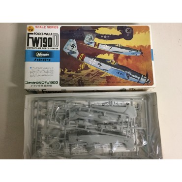 modellino in plastica HASEGAWA 51368 FOCKE WULF FW 190 D-9 JV44 PAPAGEI STAFFEL  scala 1: 72 nuovo in scatola  aperta