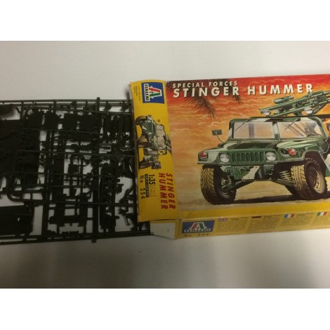 modellino in plastica  ITALERI N° 254 SPECIAL FORCES STINGER HUMMER scala 1: 35 nuovo in scatola  aperta e danneggiata