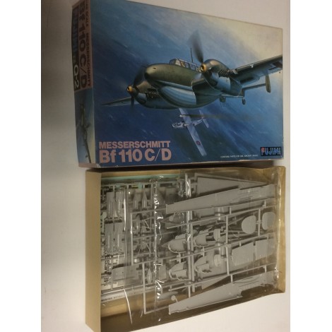 modellino in plastica  FUJIMI Q2- 1000 MESSERSCHMITT BF 110 C/D  scala 1: 48 nuovo con scatola  aperta e danneggiata