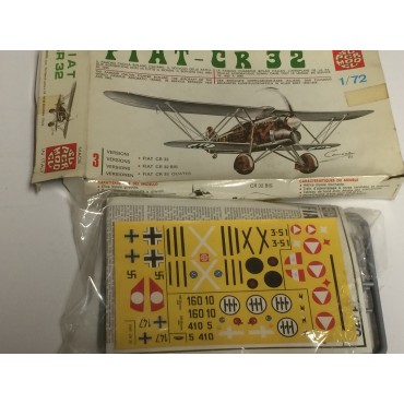 plastic model kit scale 1 : 72  SUPERMODEL 10-001 FIAT G55 " CENTAURO "  new in open and damaged box