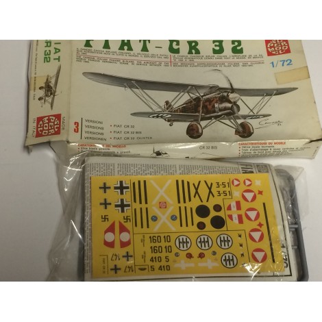 plastic model kit scale 1 : 72  SUPERMODEL 10-001 FIAT G55 " CENTAURO "  new in open and damaged box