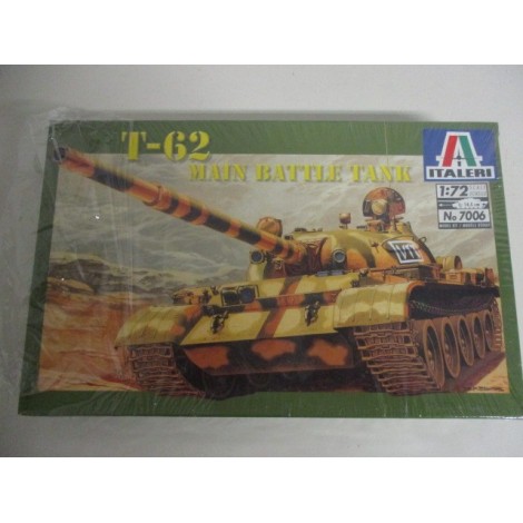 modellino in plastica da assemblare ITALERI 7006 T-62 MAIN BATTLE TANK  scala 1: 72 nuovo in scatola aperta