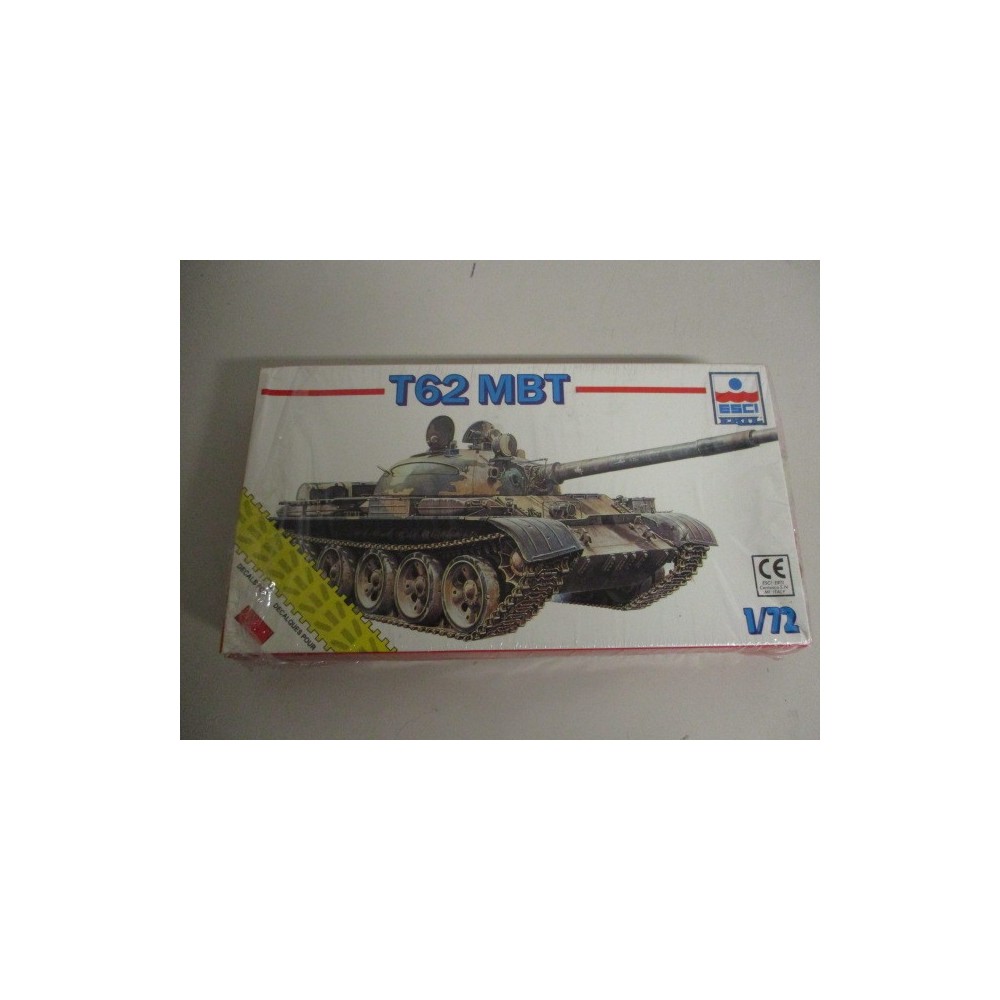 plastic model kit scale 1 : 72 ESCI ERTL 8340 T62 MBT new in open and damaged box