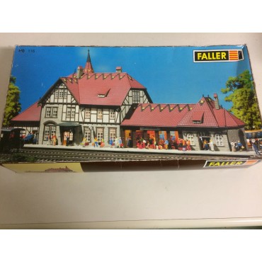 FALLER H0 116 SCHWARZBURG STATION plastic model kit New in open - damaged box