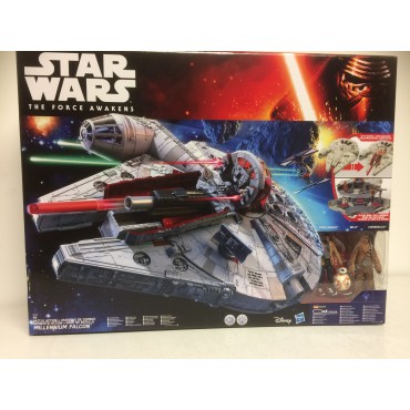 BATTLE ACTION MILLENIUM FALCON with 3 ACTION FIGURES & NERF SHOOTERS Hasbro B 3678