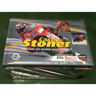 CASEY STONER Italy illustrated book + 1:16 DUCATI DESMOSEDICI die cast model