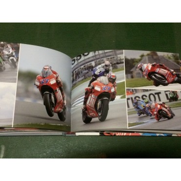 CASEY STONER Italy illustrated book + 1:16 DUCATI DESMOSEDICI die cast model